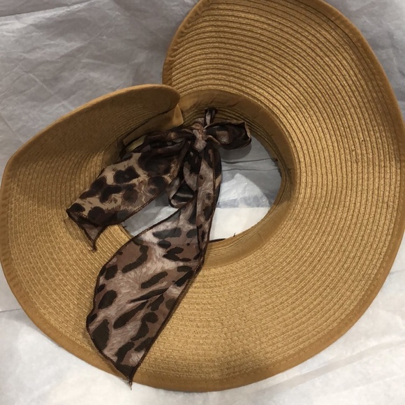 Jessica Simpson tan faux straw packable visor summer hat with animal print scarf main image 12